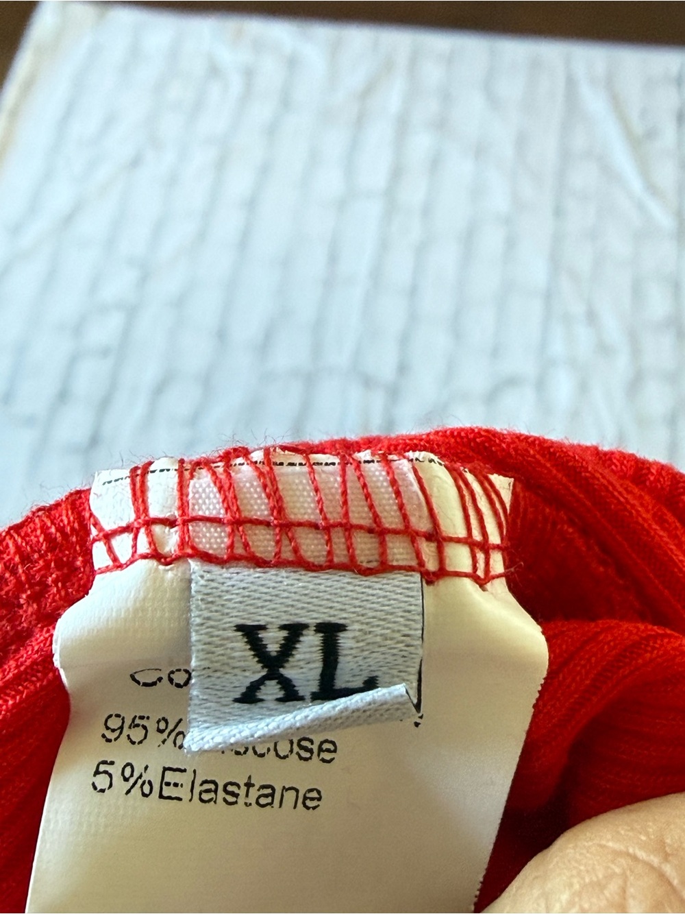 Red top - Picture 2 of 2